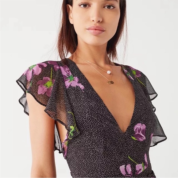 Urban Outfitters Gratilda Floral Black Jumpsuit - Picture 4 of 8